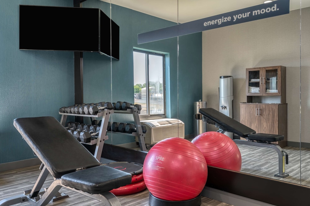 Hampton Inn New Philadelphia - photo 23