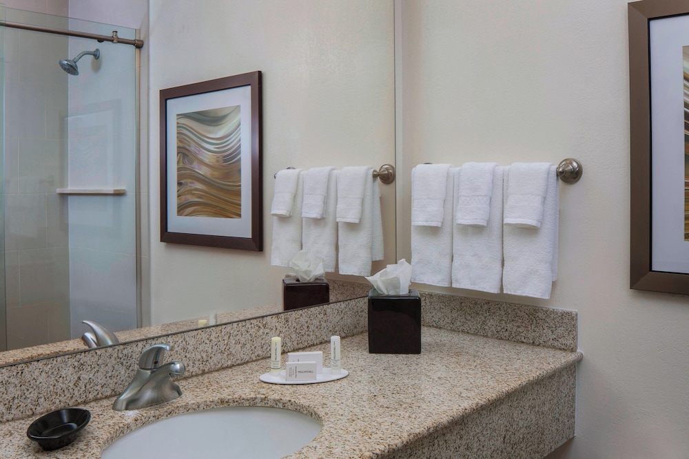 Courtyard by Marriott New Orleans Near the French Quarter - photo 11