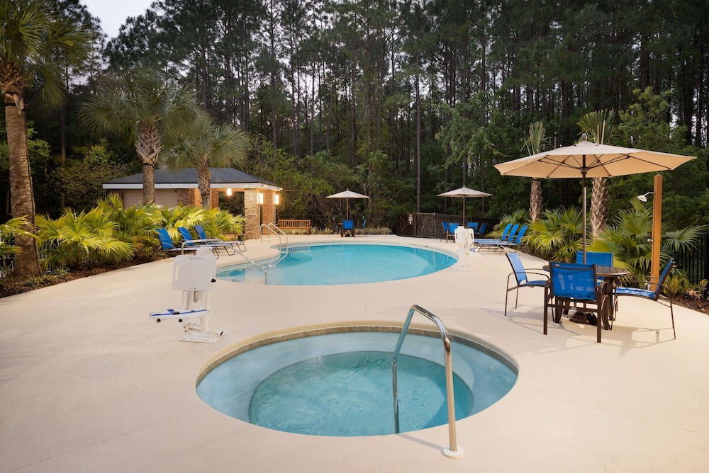 Homewood Suites by Hilton Jacksonville Deerwood Park - photo 23
