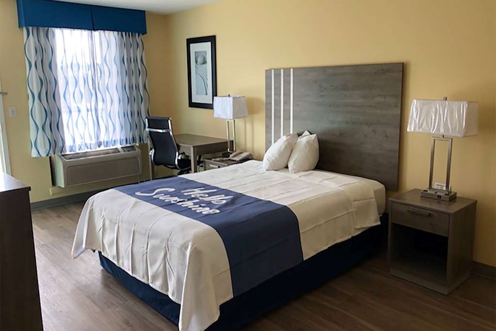 Days Inn by Wyndham Cape Carteret near Emerald Isle - photo 13