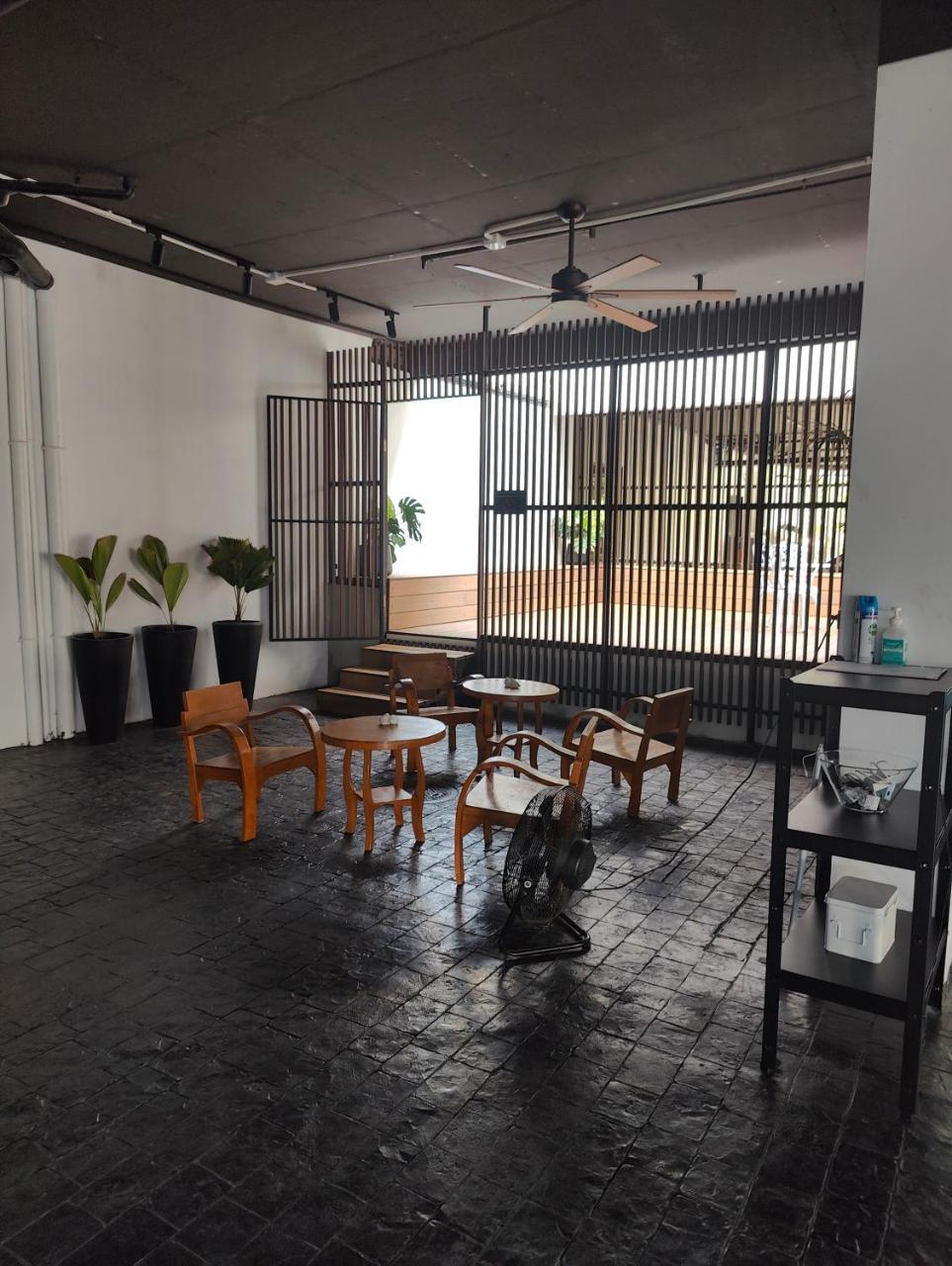 Skyline View Bts Thong Lo — Bangkok — photo 4