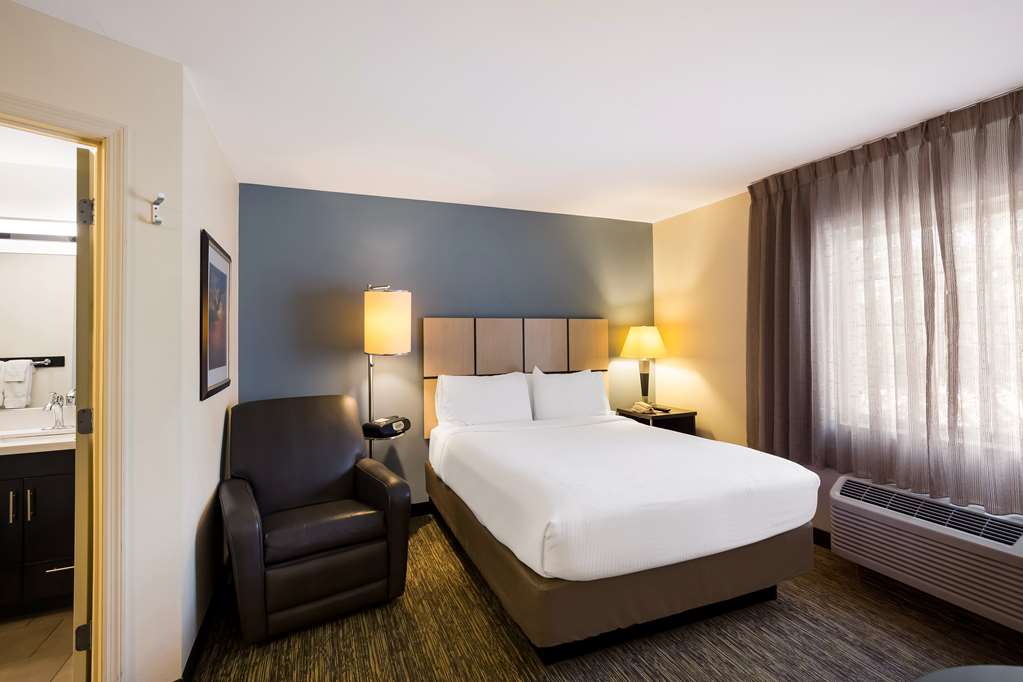 Sonesta Simply Suites St Louis Earth City - photo 26