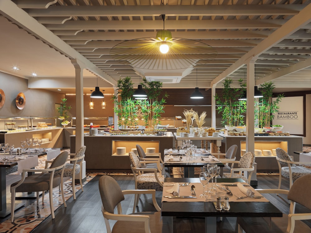H10 White Suites — 4-Star Luxury Hotel in Yaiza, Spain