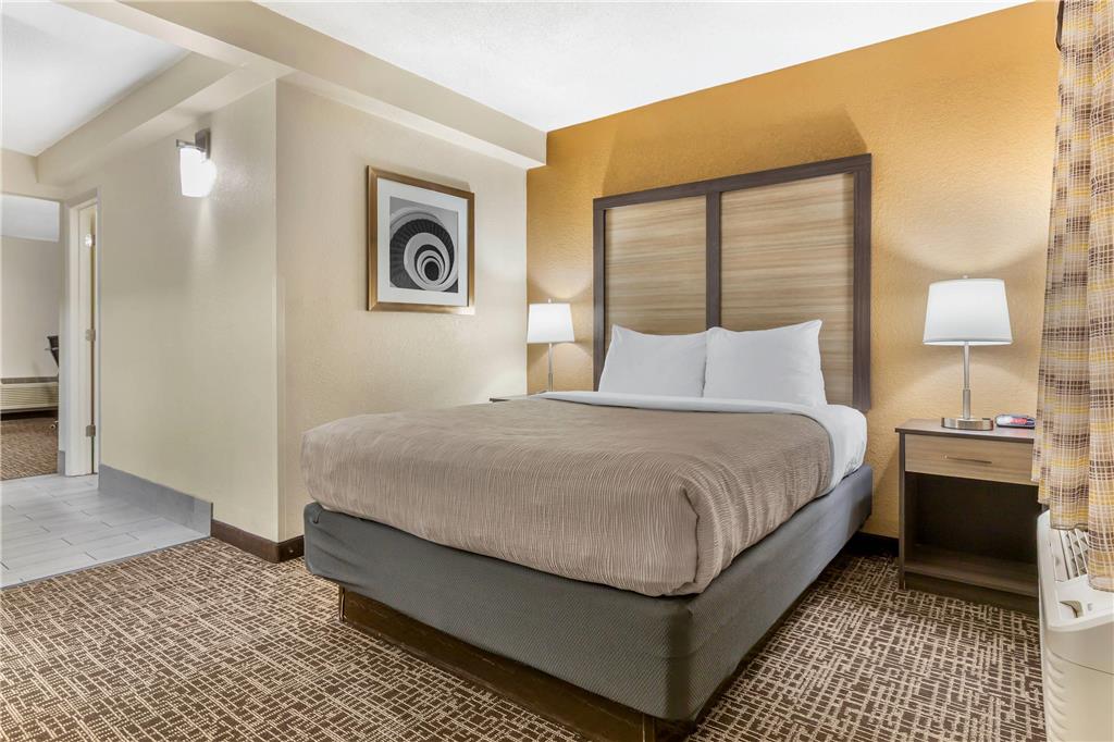 Quality Inn & Suites Spring Lake Fayetteville near Fort Bragg - photo 26