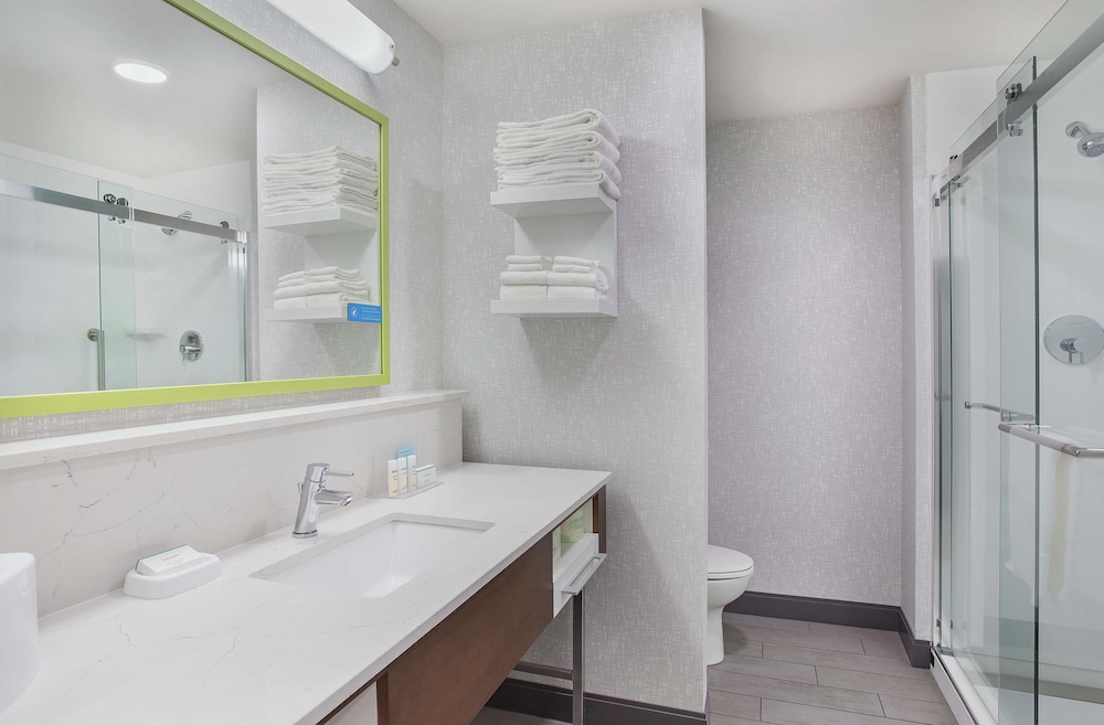 Hampton Inn Simpsonville - photo 17