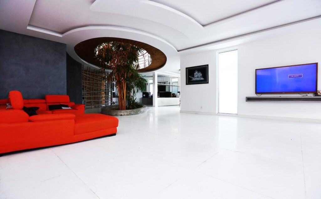 Avenra Dynasty in Negombo, Sri Lanka