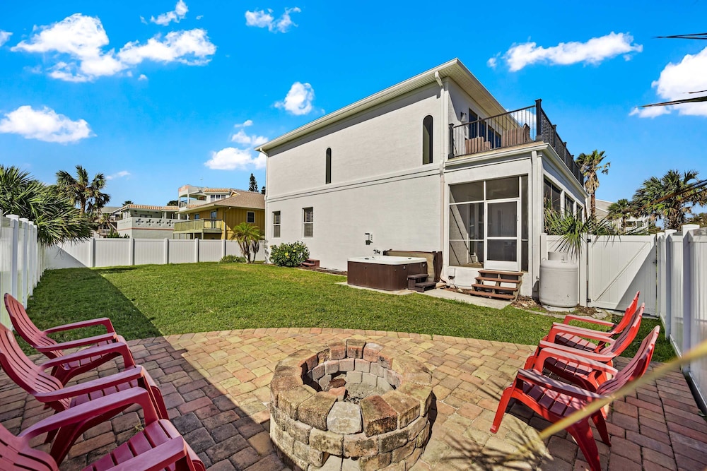 Ocean View Paradise Steps away from the Beach Will Accommodate Up To 10 People including 1 3 Fa - photo 61