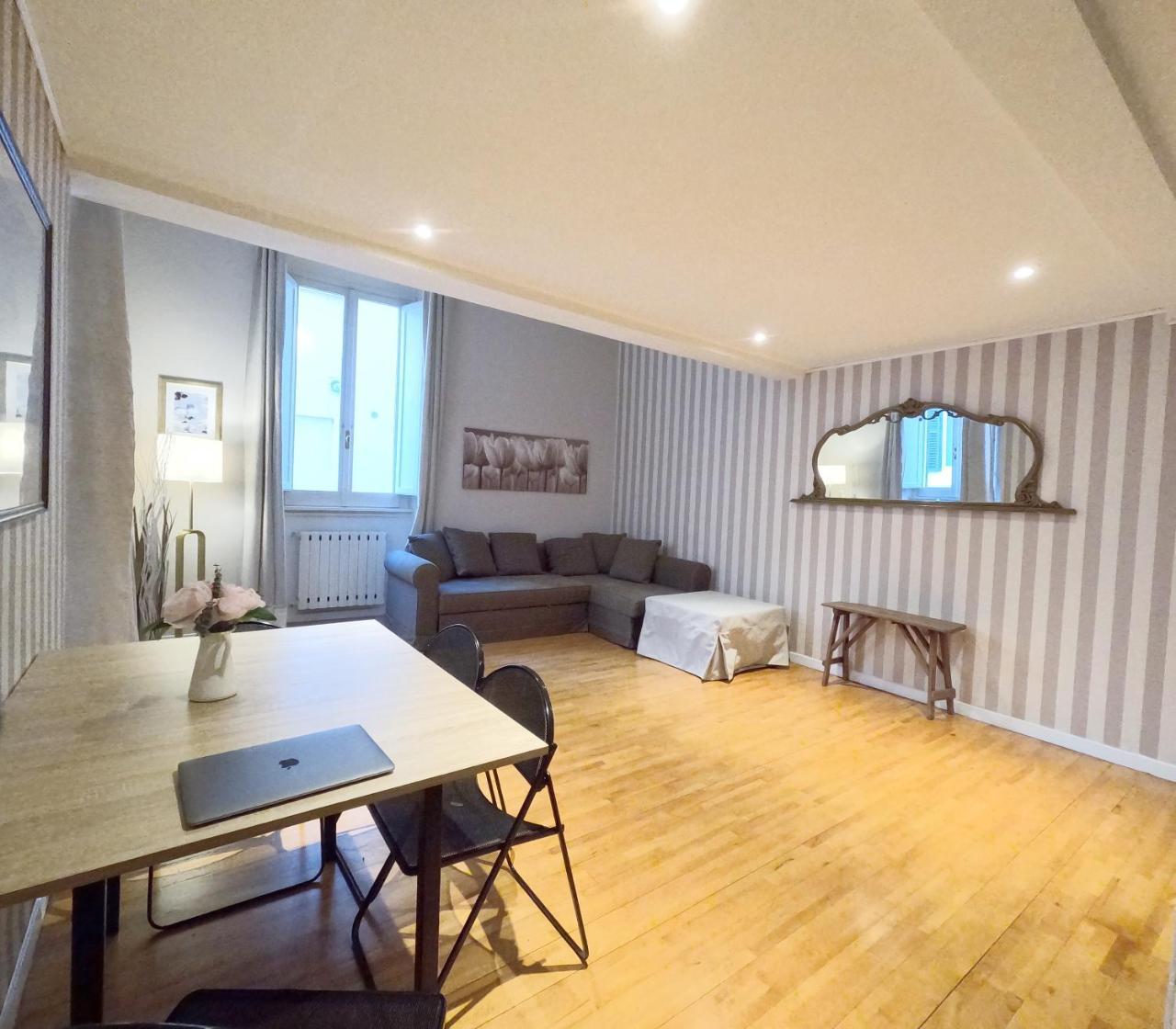 Navona Gold Apartment — 4-Star Luxury Hotel in Rome, Italy