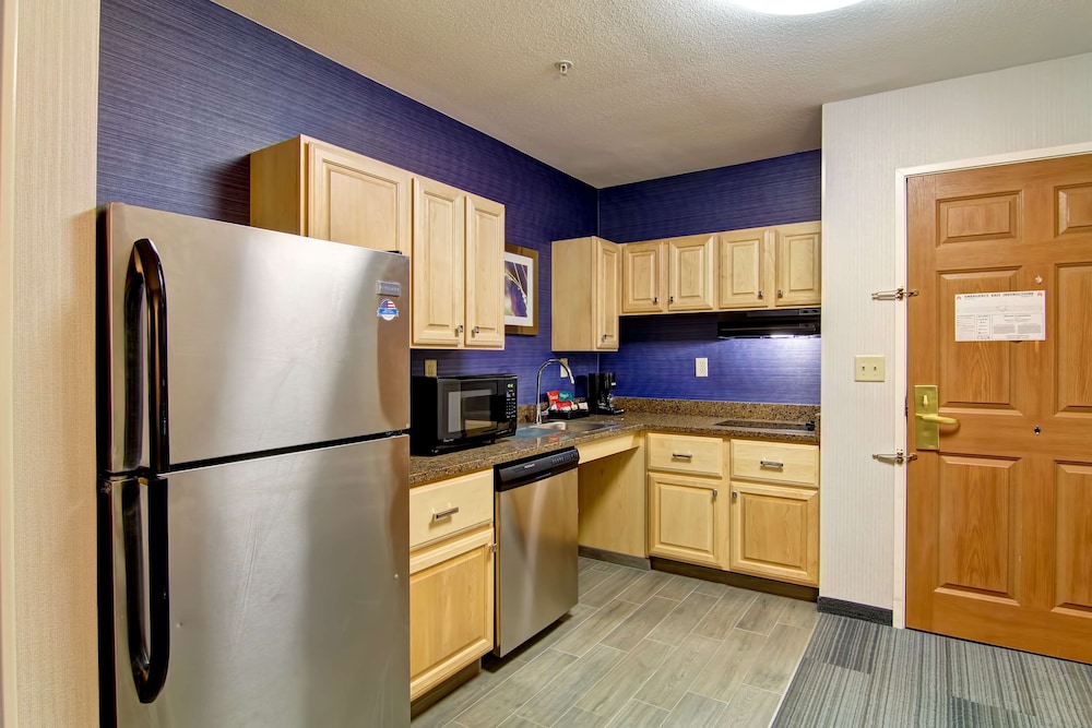Homewood Suites by Hilton Stratford - photo 16
