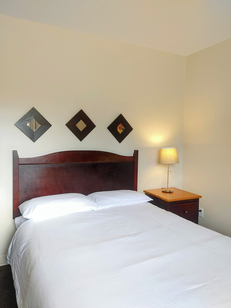 Hotel Le Must - last minute hotel in Quebec