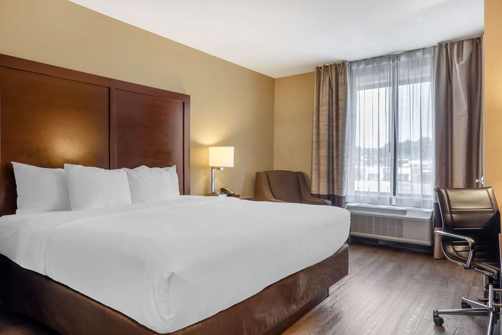 Comfort Inn & Suites at CrossPlex Village - photo 26