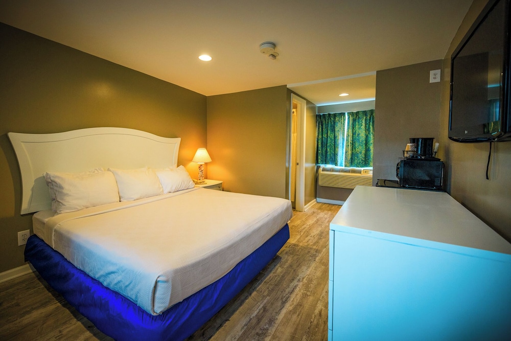 The White Sands Oceanfront Resort & Spa in Point Pleasant Beach, United States