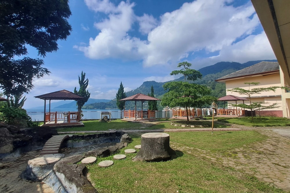 Hermina Hotel in Parapat, Indonesia