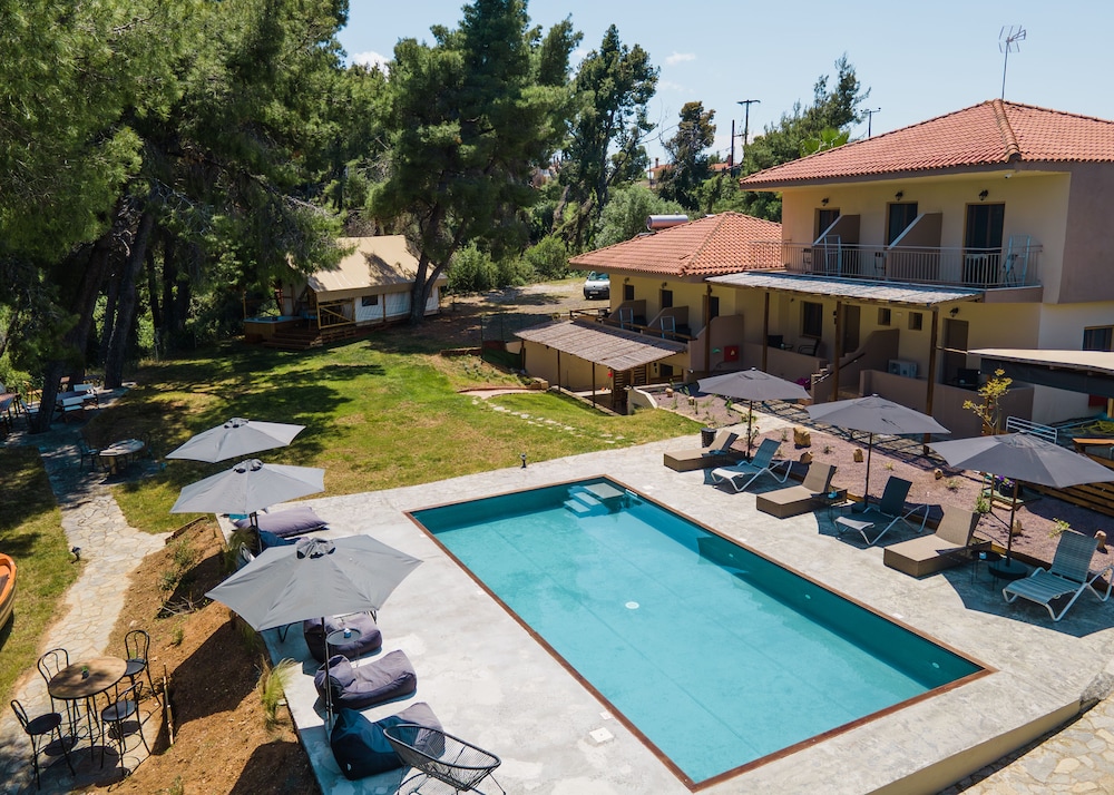 Pefkon Suites - last minute hotel in Kassandreia