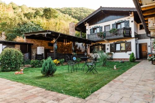 Casa Soseco — 4-Star Luxury Hotel in Orsova, Romania