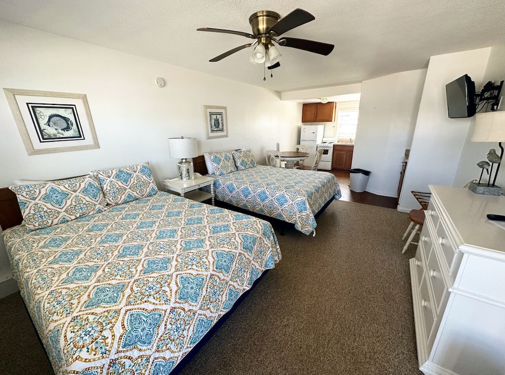 SandSpur Ocean Cottages - photo 4
