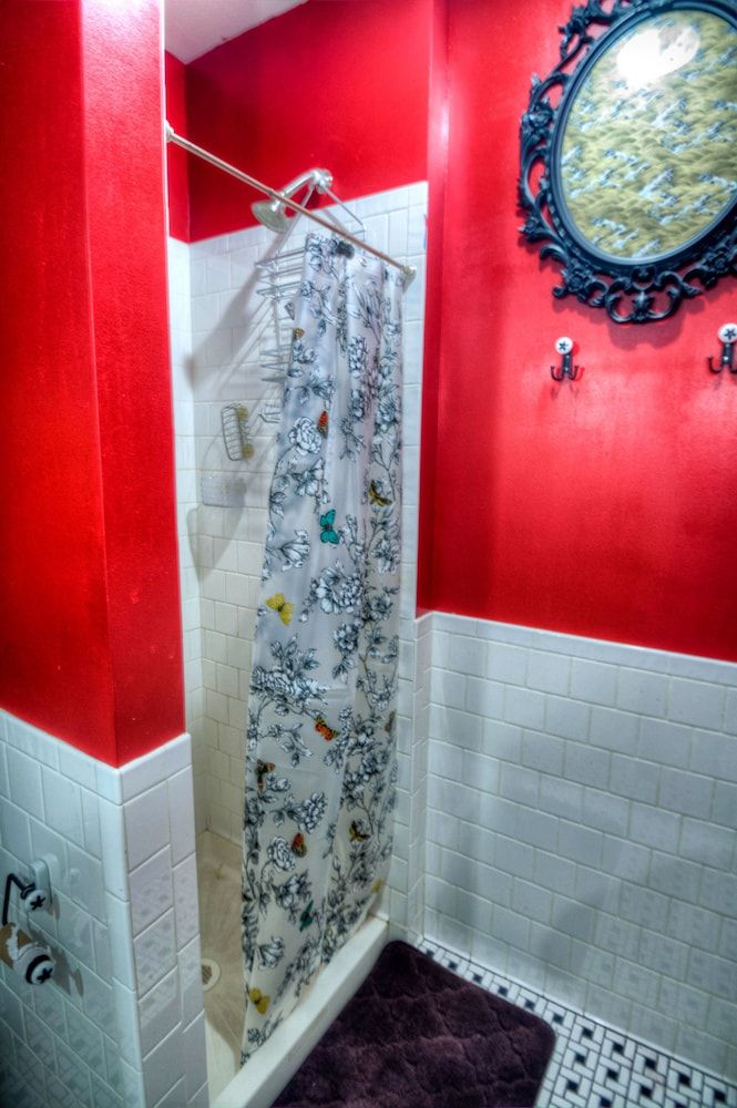 Chelsea Art Suites - photo 23