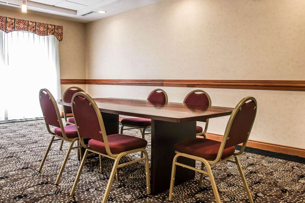 Comfort Suites Canton Detroit - photo 25