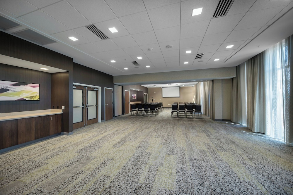 Courtyard by Marriott Russellville - photo 31