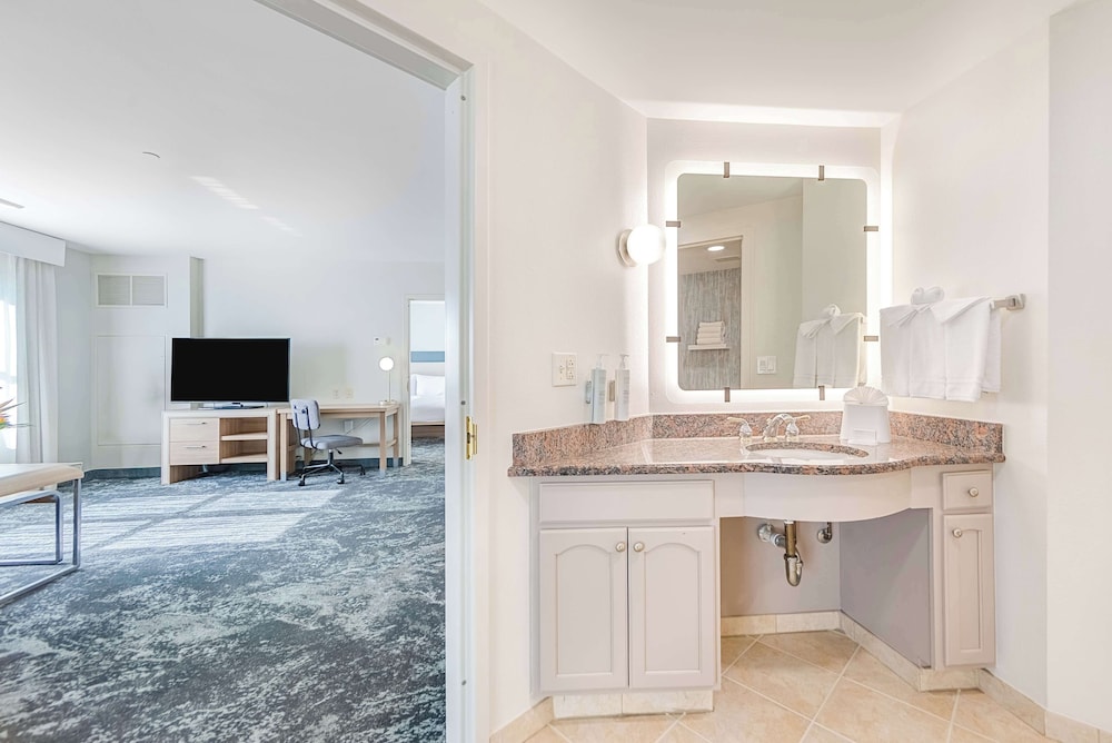 Homewood Suites by Hilton East Rutherford Meadowlands - photo 75