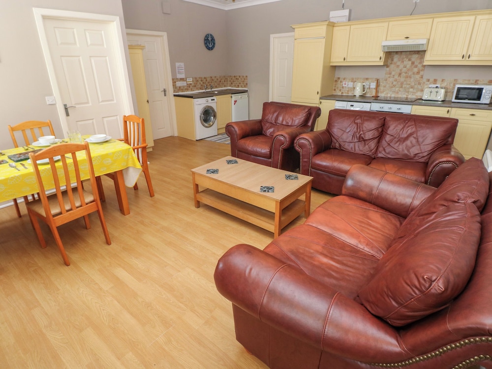 Hilton Snug — 4-Star Luxury Hotel in Tenby, United Kingdom