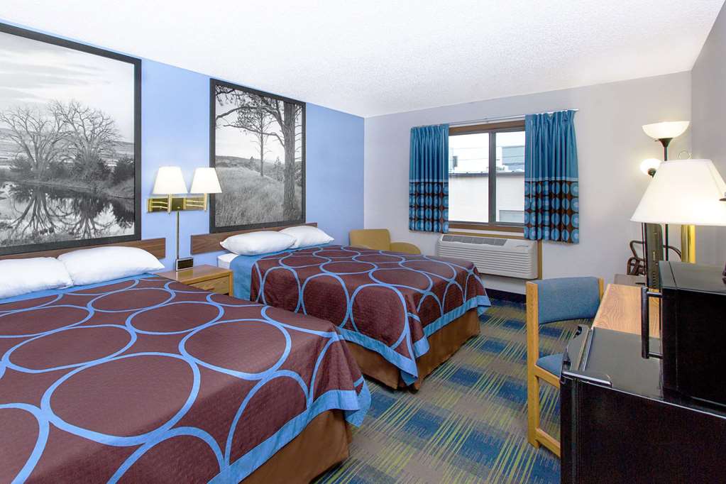 Super 8 by Wyndham Columbus - photo 13