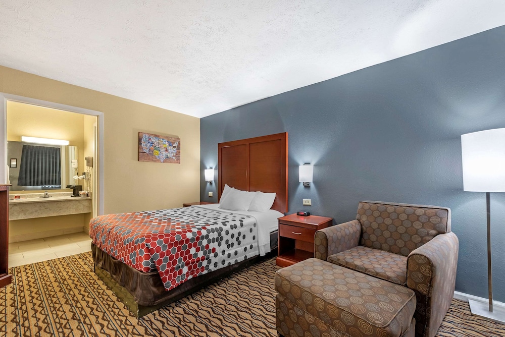 Econo Lodge Erlanger Cincinnati Airport - photo 8