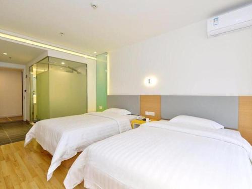 7 Days Inn Benxi Railway Station Shop in Benxi, People's Republic of China