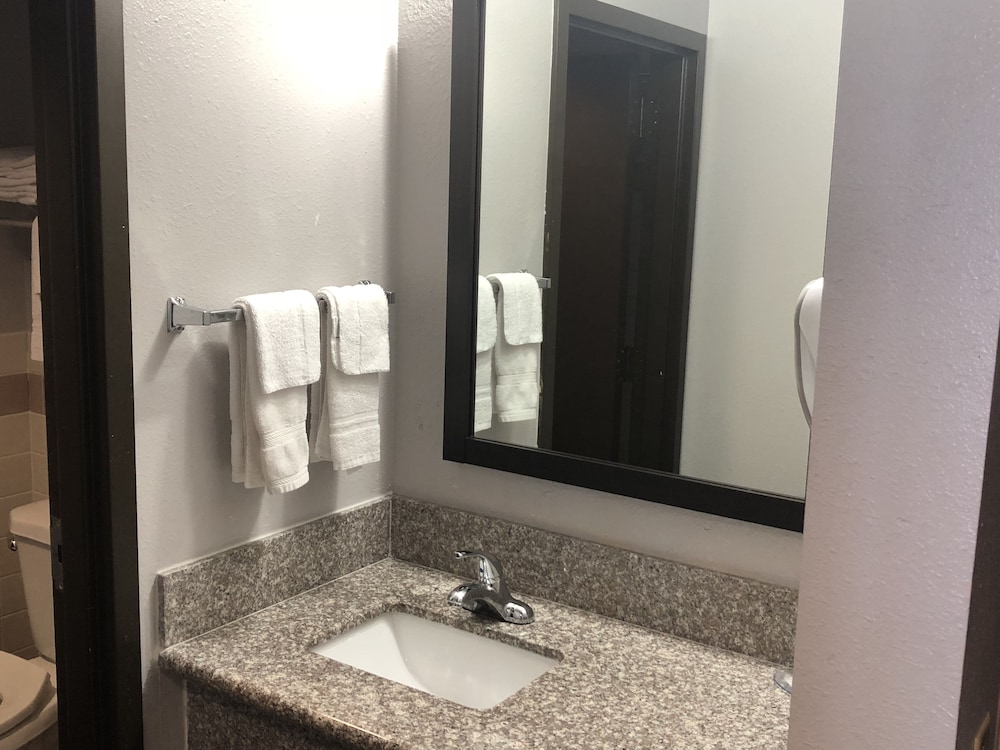 Quality Inn Spanish Fork North - photo 11
