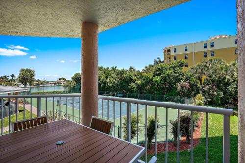 Sunrise Resort 210 in Saint Pete Beach, United States
