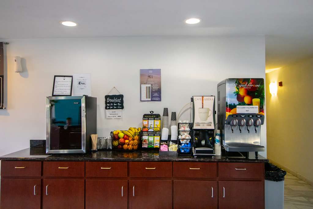 Red Lion Inn & Suites Vancouver - photo 41