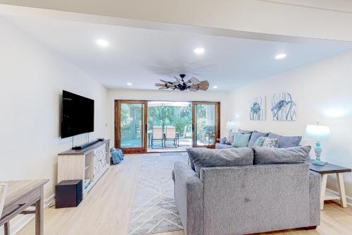 Sailmaster Commons Unit 16 — 4-Star Luxury Hotel in Hilton Head Island, United States