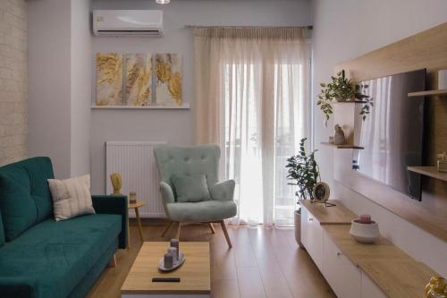 Luxurious apt near Ampelokipoi Metro station — 4-Star Luxury Hotel in Athens, Greece