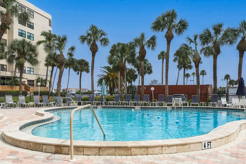 Harbor Towers 2nd Fl 2 Bedroom Pool View - photo 54