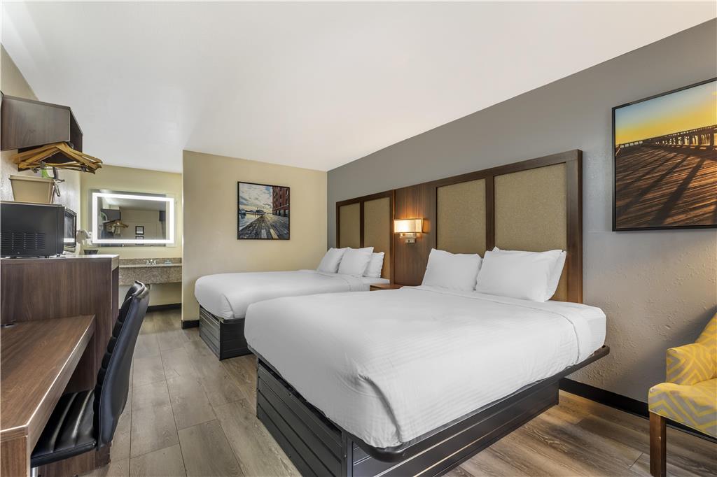 Best Western Salisbury Plaza - photo 23