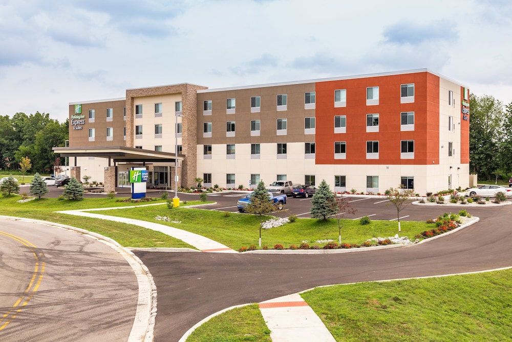 Holiday Inn Express & Suites Elkhart North by IHG in Elkhart, United States