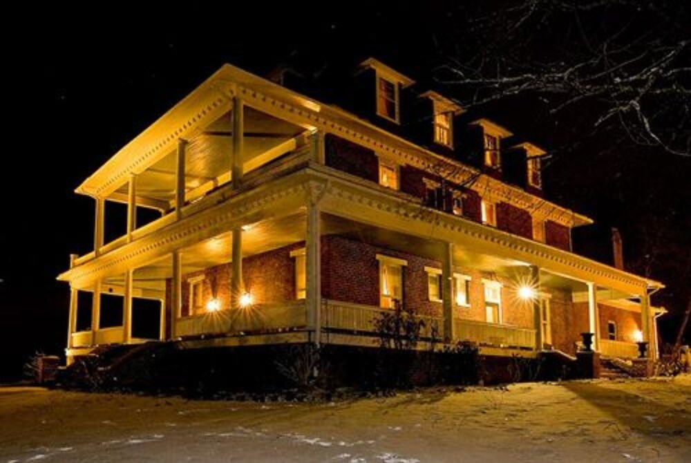 The Reynolds Mansion - photo 39