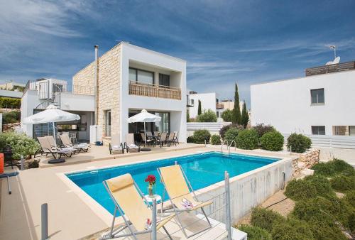Villa Tavrou Dyo Luxury 3 Bedroom Latchi Villa With Private Pool