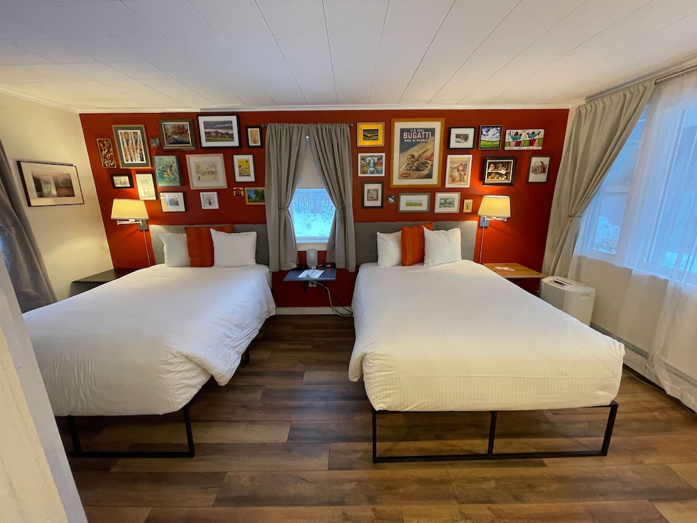 Sleep Woodstock Motel - photo 14