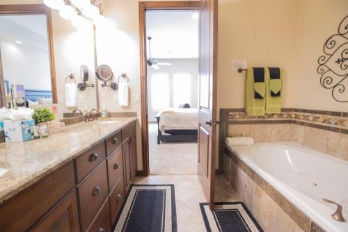 1906 Pebble Beach Retreat — 4-Star Luxury Hotel in Washington, United States