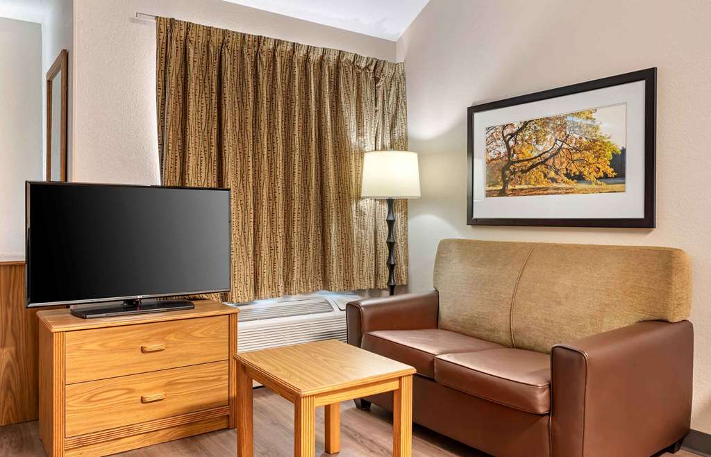 Extended Stay America Suites Cincinnati Blue Ash Reed Hartma - photo 26