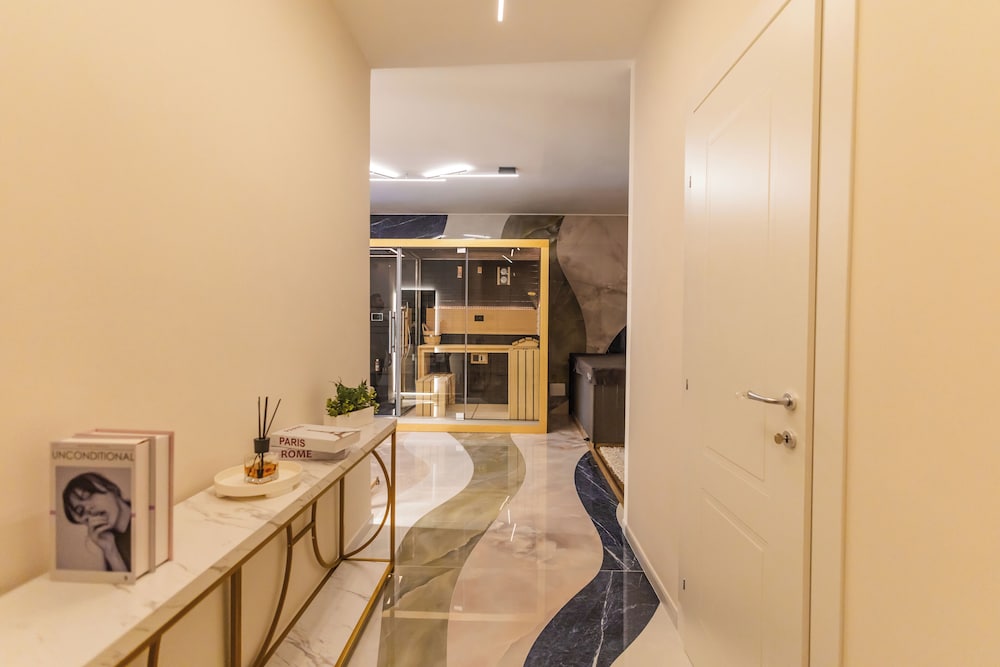 V B M Apartment — 4-Star Luxury Hotel in Bari, Italy