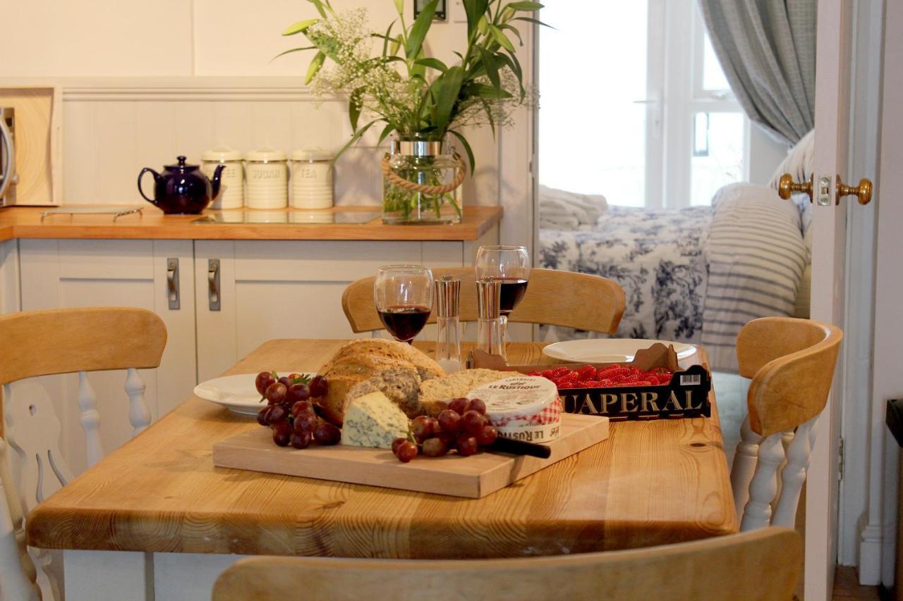 Beautiful Seaside one bedroom apartment — 4-Star Luxury Hotel in Teignmouth, United Kingdom