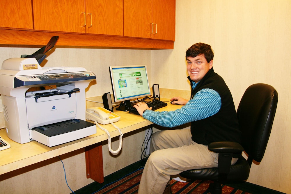 Hampton Inn Guntersville - photo 24