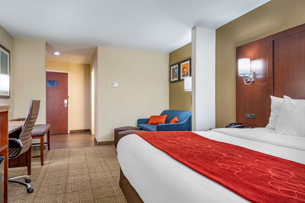 Comfort Suites Savannah Gateway I 95 - photo 19
