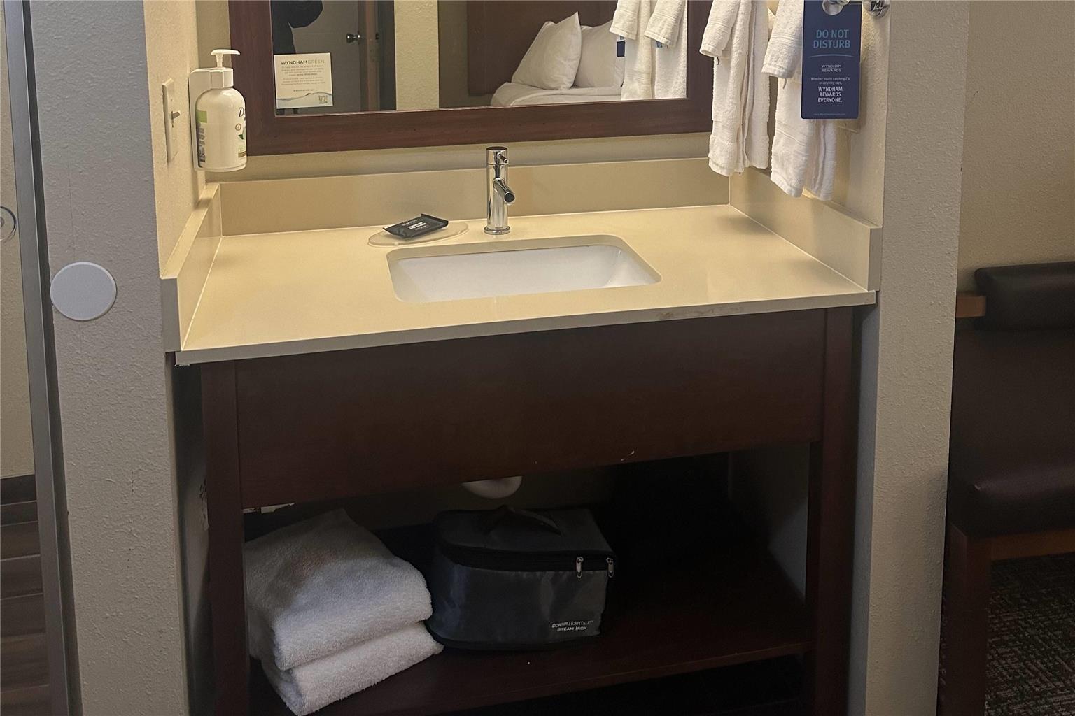 Wingate by Wyndham Pittsburgh West Mifflin - photo 20