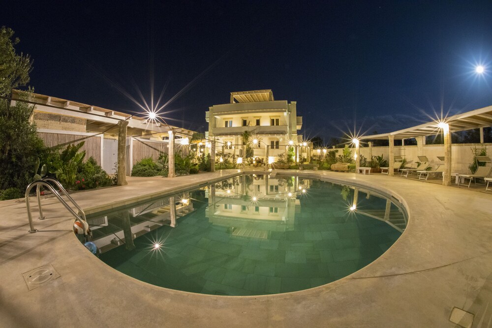 Blue and Blue Luxury Bed & Breakfast — 4-Star Luxury Hotel in Ugento, Italy