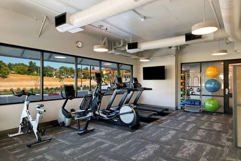 Oxford Suites Paso Robles - photo 13