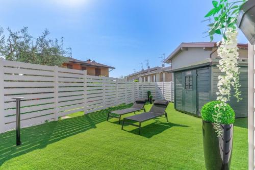 Eden Garden con Wi Fi e Air Conditioning — 4-Star Luxury Hotel in Desenzano Del Garda, Italy