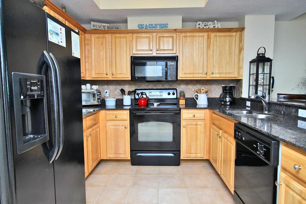 Crystal Shores West 1102 - photo 26